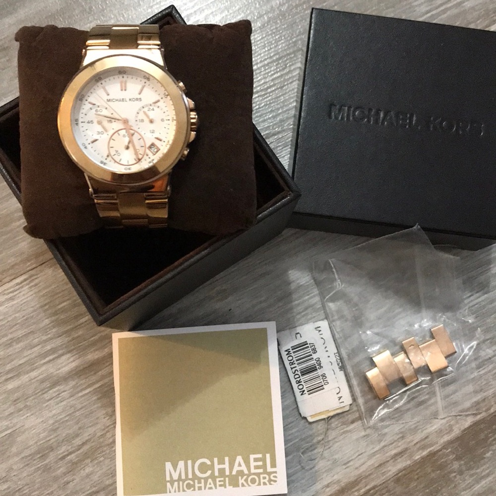 Michael Kors rose 🌹 gold Runway Chronograph